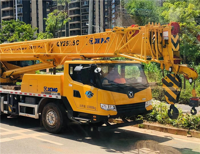 上街区大件设备吊装租赁吊车