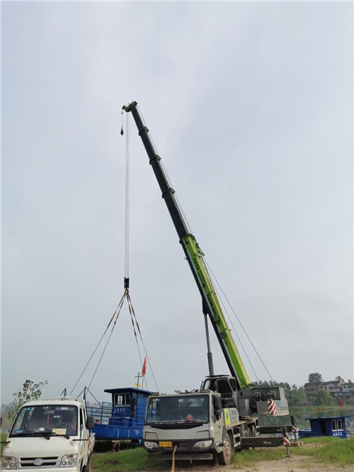 上街区桥梁建设吊装案例